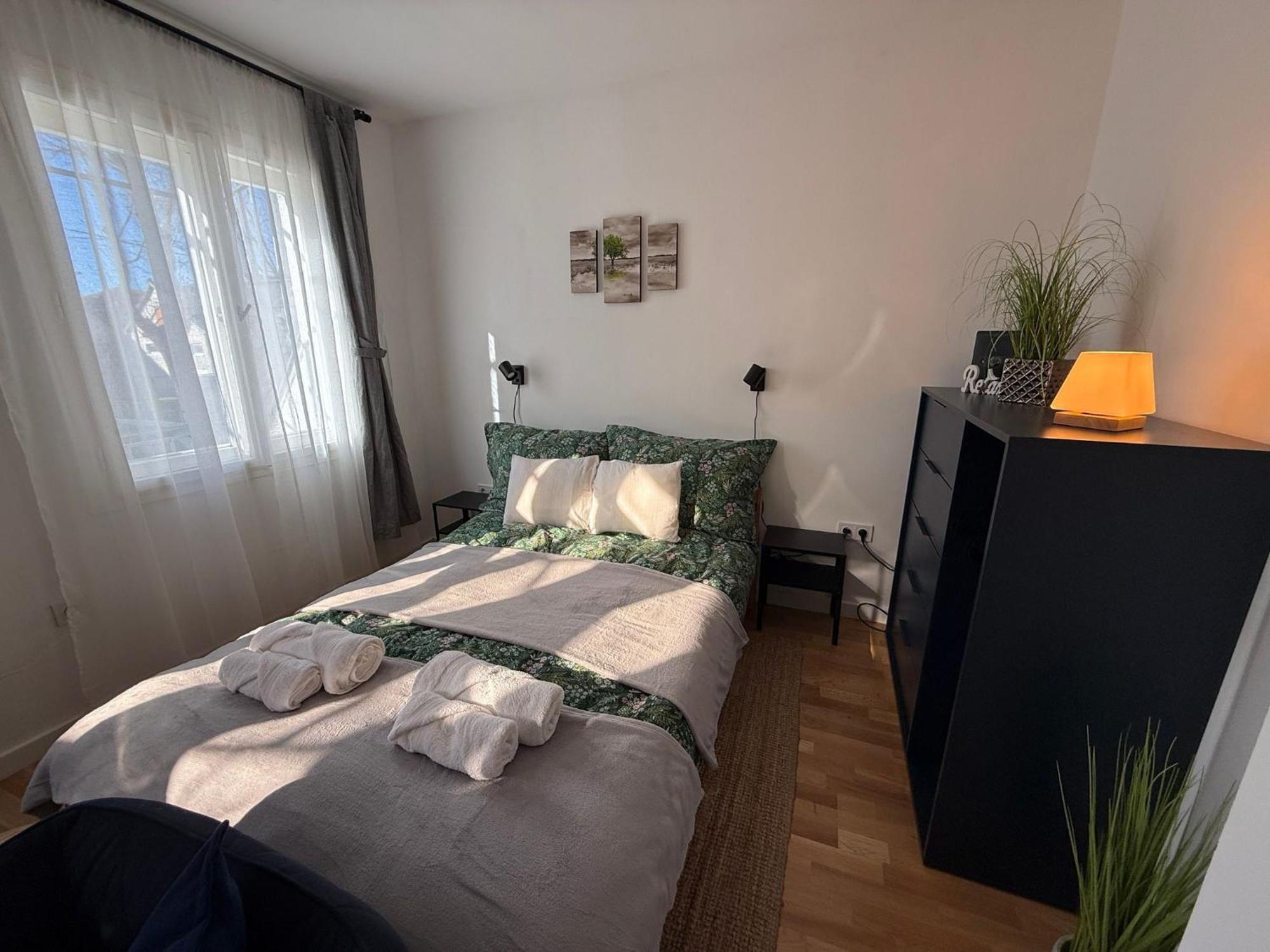 Sparkling Time Apartman ハイデゥソボスロー エクステリア 写真